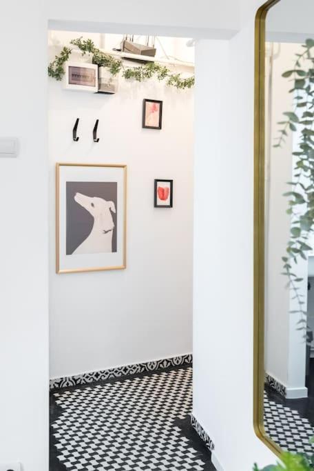 Downtown Cozy Apartment Old Town Boekarest Buitenkant foto