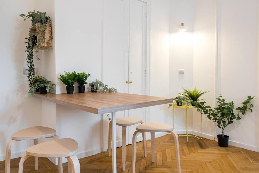Downtown Cozy Apartment Old Town Boekarest Buitenkant foto