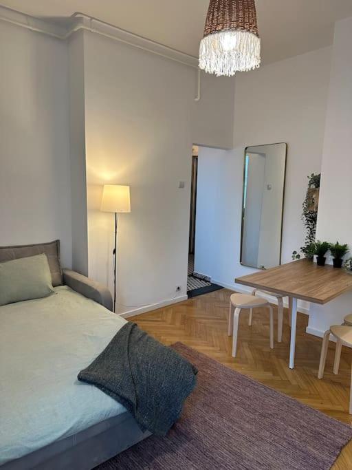 Downtown Cozy Apartment Old Town Boekarest Buitenkant foto