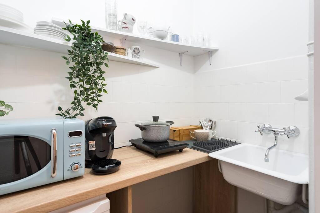 Downtown Cozy Apartment Old Town Boekarest Buitenkant foto